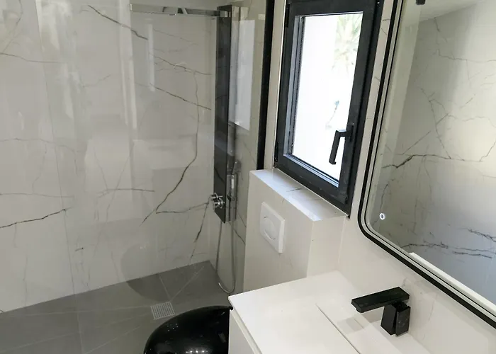 6 Pers A 30m De La 圣马克西姆